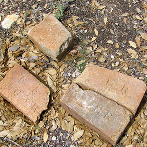 T48_27FIREBRICK
